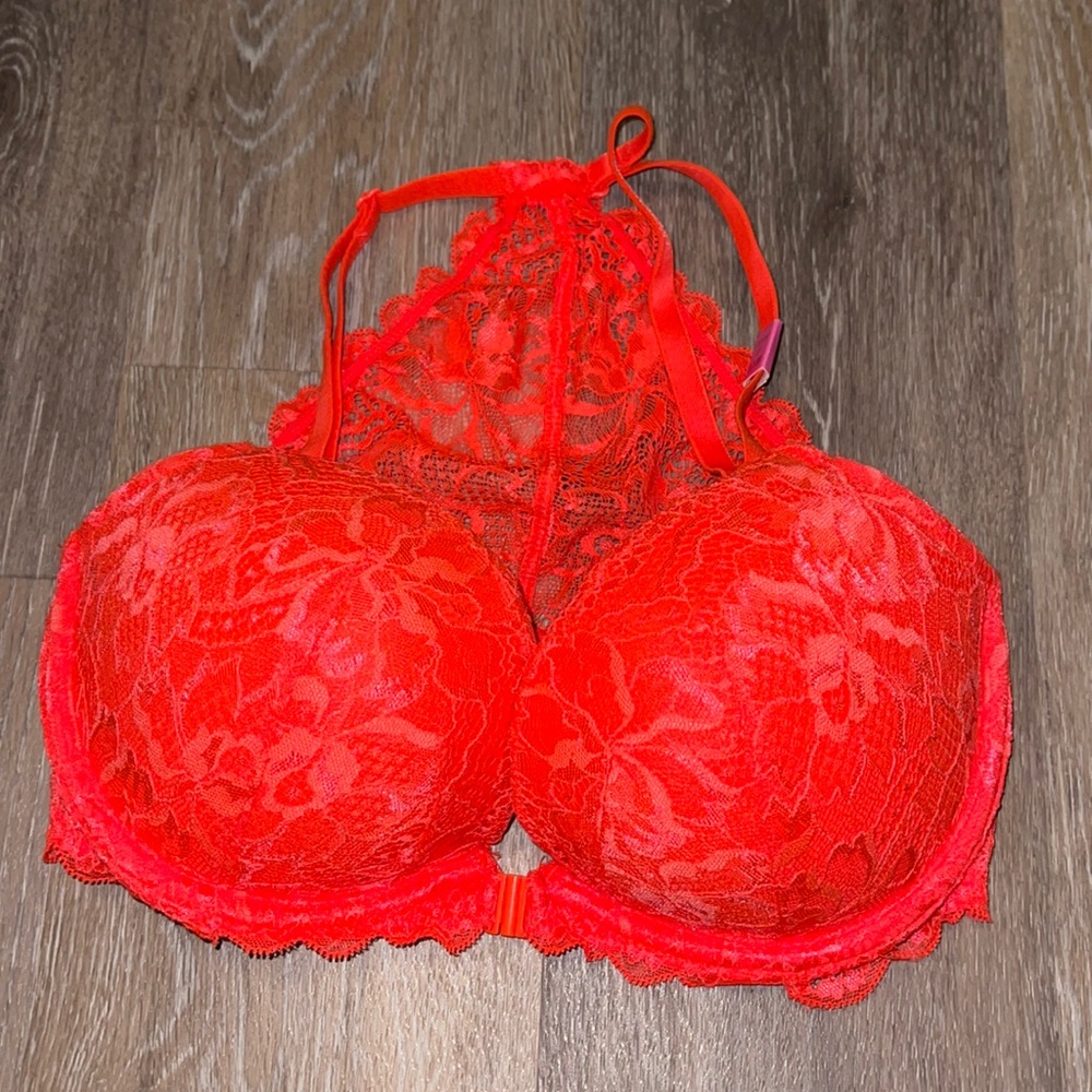 Nwt Pink 32DD bra